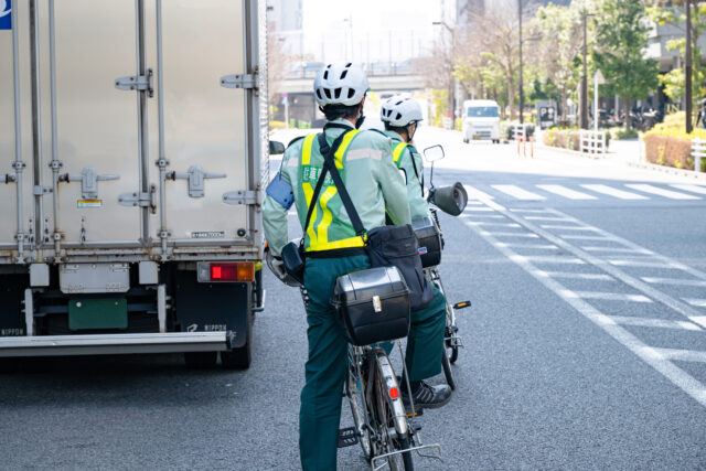 【要注意】夜間の自転車は事故率が昼の〇倍？高額賠償の例も…原因と対策を徹底解説