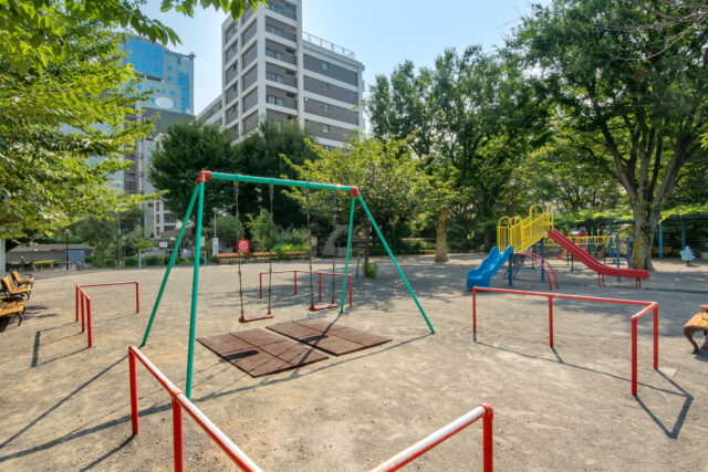 公園や駐車場での自転車事故、誰が責任を負う？知らないと損する賠償リスクとは