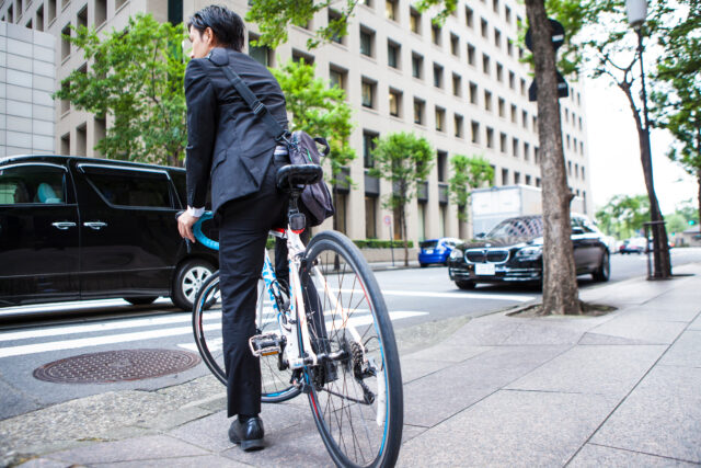 自転車で歩道を走っただけで青切符？実は多くの人が勘違いしているポイント